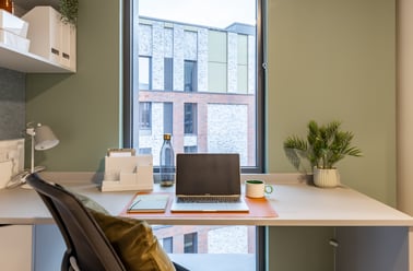 Gold Plus En suite, Winfield Court, The Island Quarter, Lace Market, Nottingham - Image 3